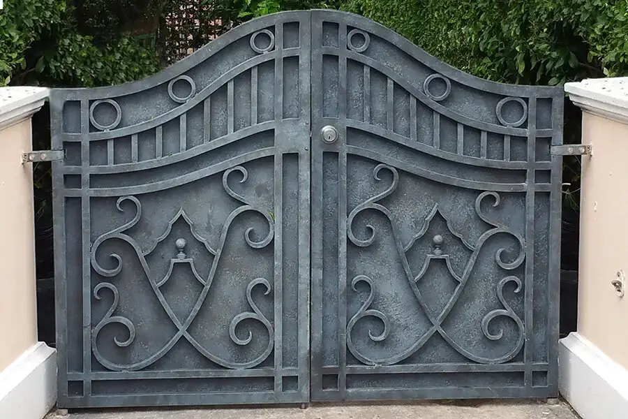 Driveway Gates — Old Town Iron Shop, piece 5