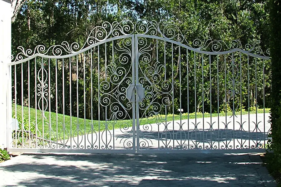 Driveway Gates — Old Town Iron Shop, piece 6
