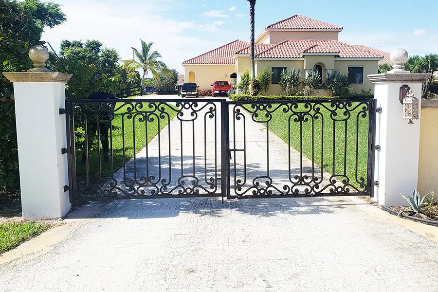 Driveway Gates — Old Town Iron Shop, piece 7